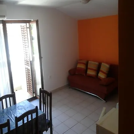 Apartman Pedisica Ii *